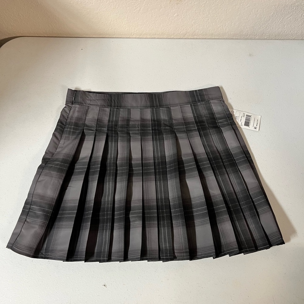 ****** Pleated skirt school girl ******